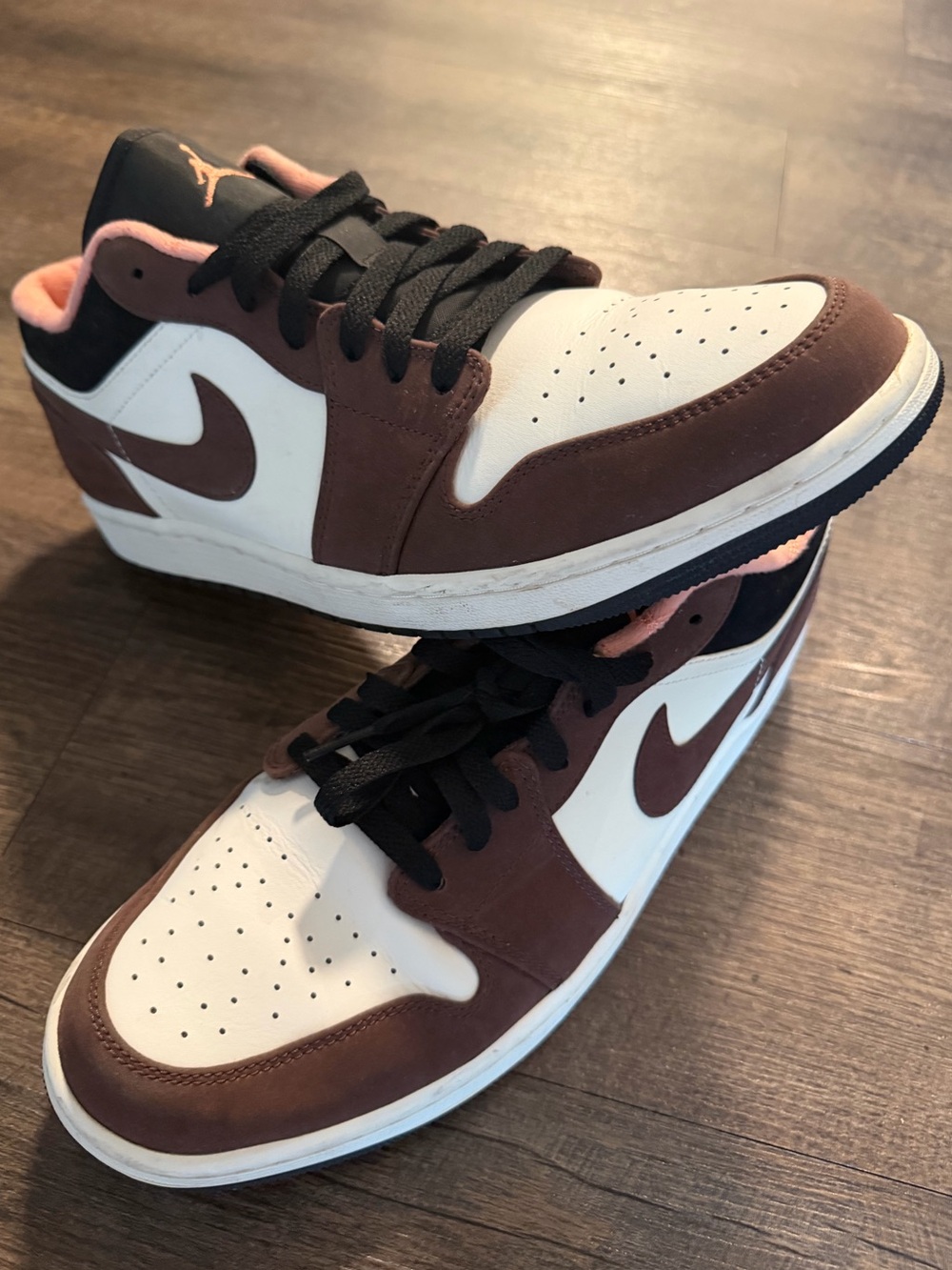 Nike Air Jordan 1 Low SE 'Mocha'